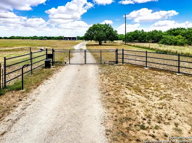 757 Joy, Floresville, TX 78114 - #3