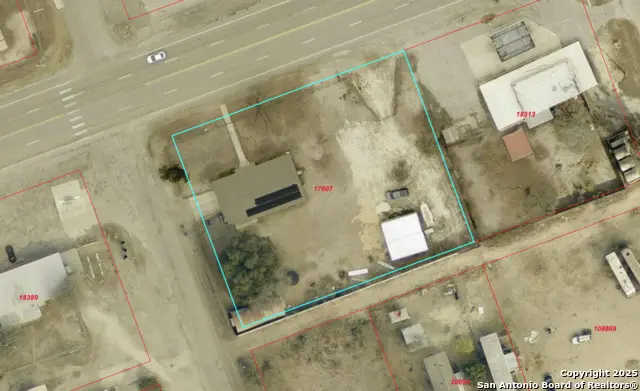 314 Us Highway 57, La Pryor, TX 78872 - Image #2