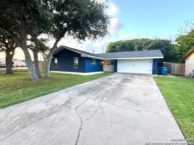 101 Ghent Pl, Portland, TX 78374 - Image #2