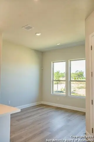 5721 Provo Pl, San Antonio, TX 78263 - Image #2