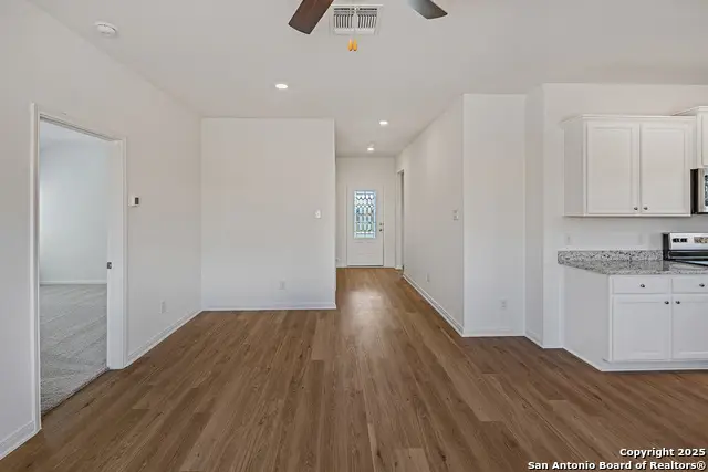 16140 Farmer, Lytle, TX 78052 - Image #3