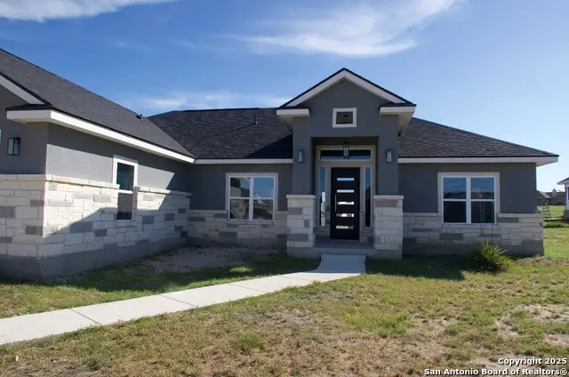 113 Pine Valley, La Vernia, TX 78121 - Image #3