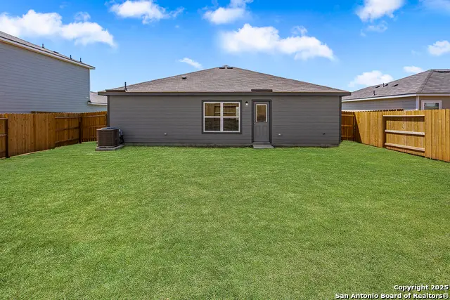 16148 Farmer, Lytle, TX 78052 - Image #2