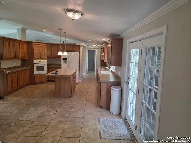 7940 County Road 279, Rio Medina, TX 78066 - Image #3