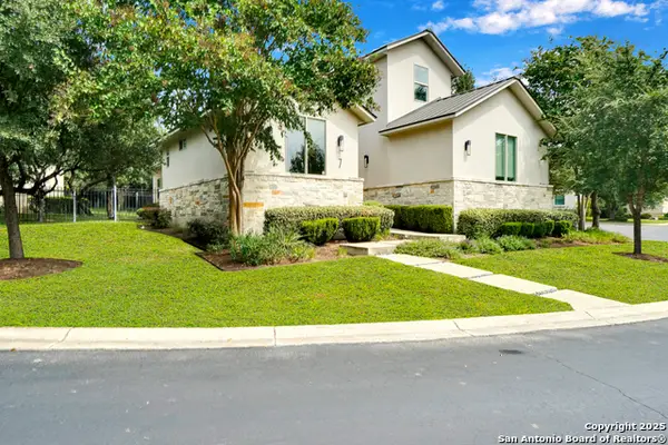 7 Saxby Gln, San Antonio, TX 78257