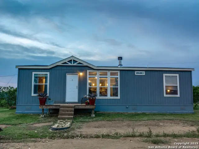 2831 County Road 430, Pleasanton, TX 78064 - Image #2