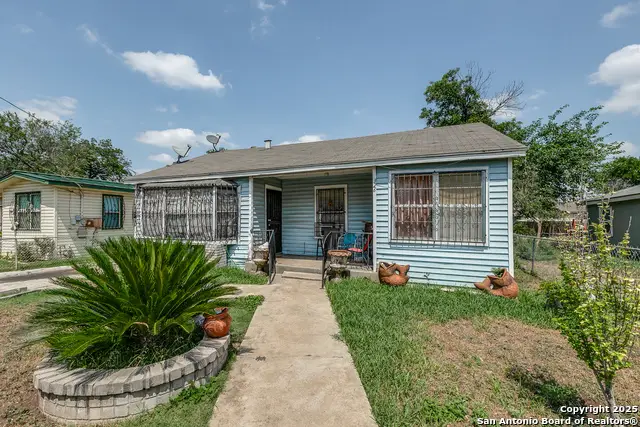 326 Balboa Ave, San Antonio, TX 78237 - Image #2