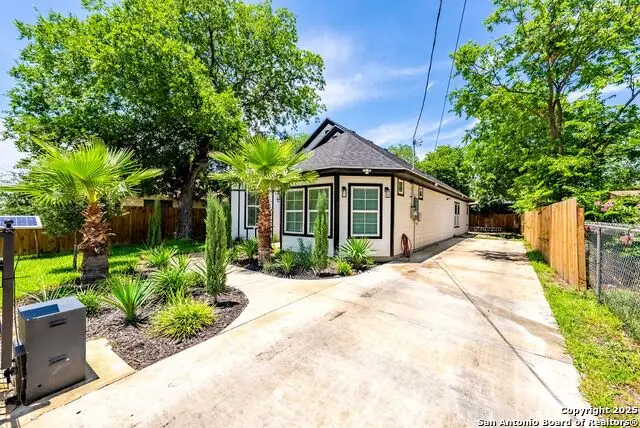 3307 W Salinas, San Antonio, TX 78207 - Image #2