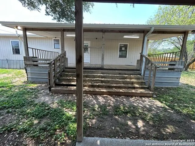 1201 Terry, George West, TX 78022 - Image #2