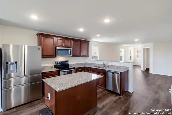 526 Wild Olive, San Antonio, TX 78219