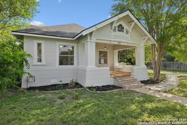 233 May Street, Castroville, TX 78009