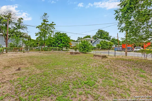 110 Zapata, San Antonio, TX 78210 - Image #3