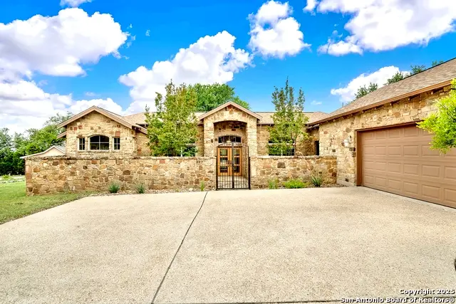 397 Secret Way, Spring Branch, TX 78070 - Image #3