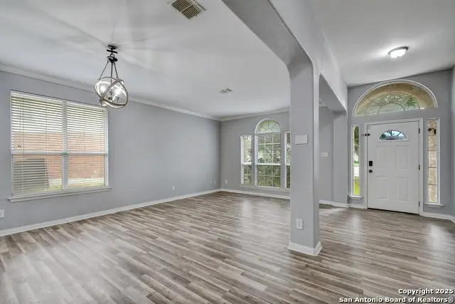 1947 Walter Raleigh, Windcrest, TX 78239 - Image #3