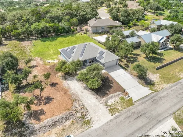 381 Monarch, Canyon Lake, TX 78133