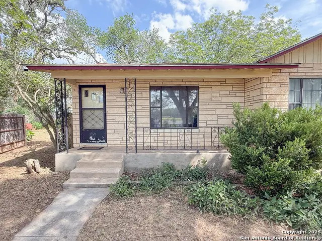 15430 S Main, Lytle, TX 78052 - Image #2