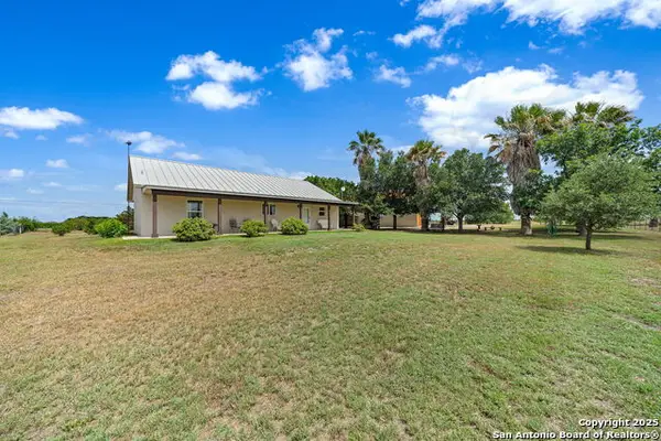 1791 Cr 5714, Lytle, TX 78052