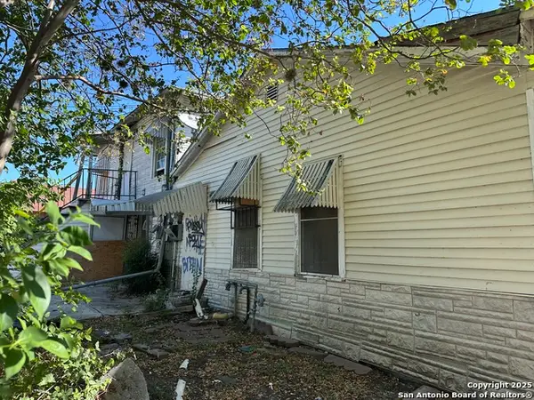 1801 Center, San Antonio, TX 78202