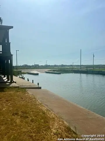 61 Channelview, Rockport, TX 78382