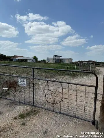 2760 Glenewinkel, Seguin, TX 78155 - #2