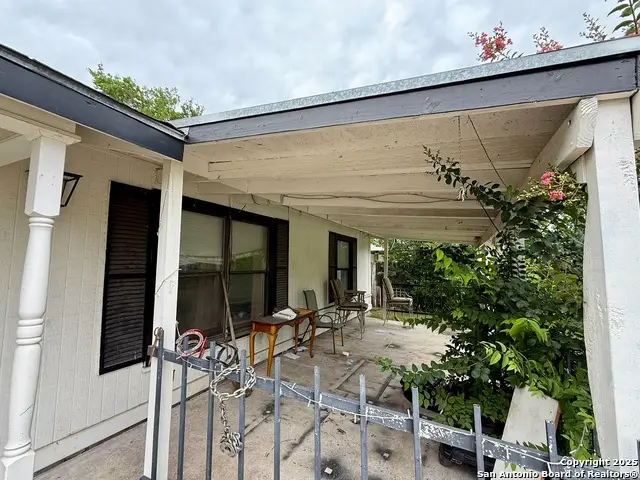 215 W Academy, San Antonio, TX 78226 - Image #3