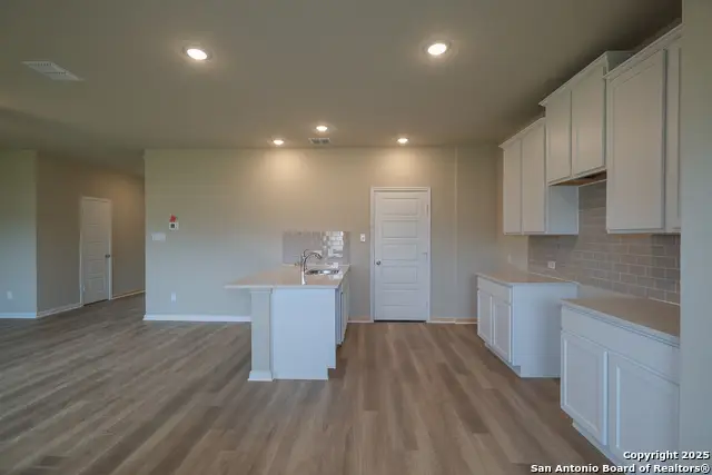 6731 Red Buffalo Trail, San Antonio, TX 78253 - Image #3