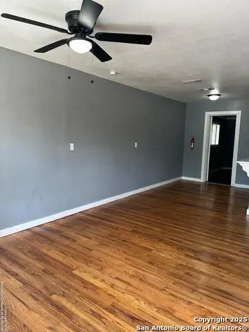 311 Glamis, San Antonio, TX 78223 - Image #3