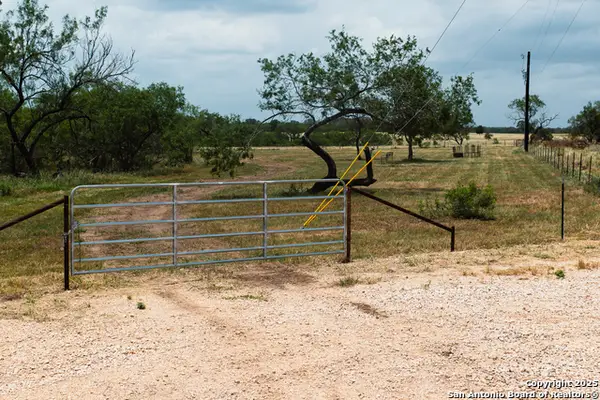 310 Western, Leesville, TX 78122