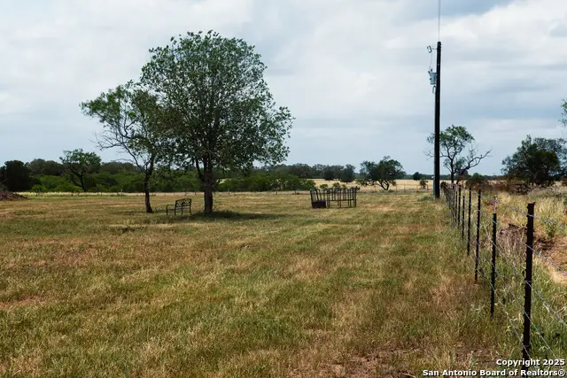 310 Western, Leesville, TX 78122 - Image #3