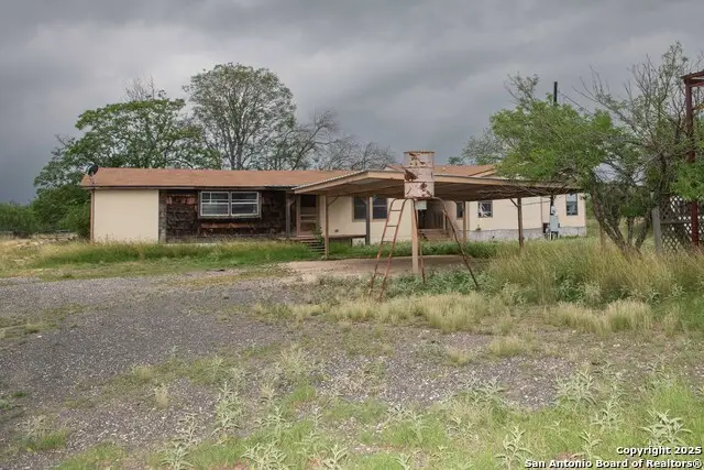 486 County Road 429, Uvalde, TX 78801 - Image #1