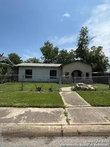 2918 Vera Cruz, San Antonio, TX 78207