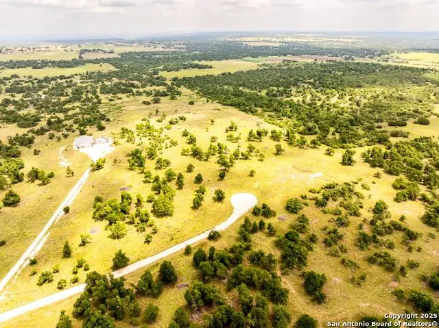 596 Ruger, Fredericksburg, TX 78624 - Image #2