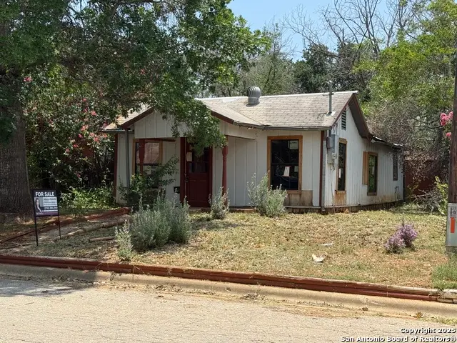 122 N. Garcia, Pearsall, TX 78061 - Image #2