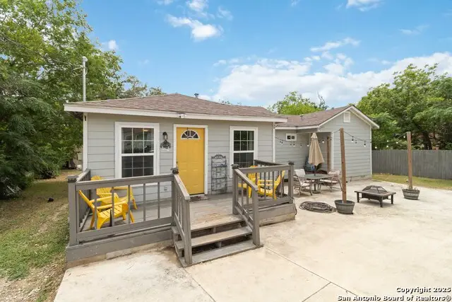 802 Poinsettia, San Antonio, TX 78202 - Image #1