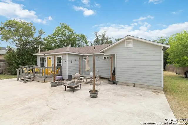 802 Poinsettia, San Antonio, TX 78202 - Image #2