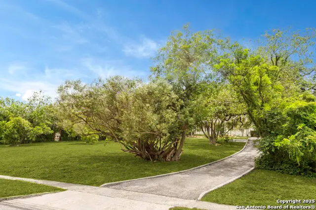 527 Kings Ct, San Antonio, TX 78212 - Image #3
