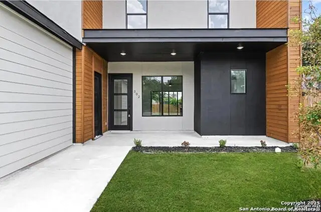 302 Bank, San Antonio, TX 78204 - Image #2