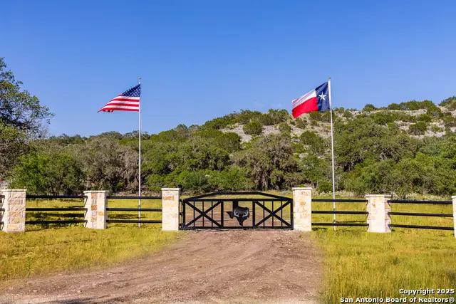 14910 Bullhead Rd, Rocksprings, TX 78880 - Image #2