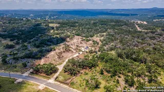 174 Crescent Ridge, Hondo, TX 78861 - Image #2