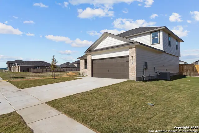 400 Jills Path, Seguin, TX 78155 - #3