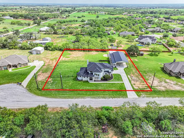 508 Wagon Train, La Vernia, TX 78121 - Image #3