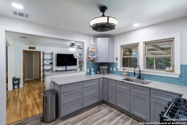 450 Pamela, San Antonio, TX 78223 - Image #2