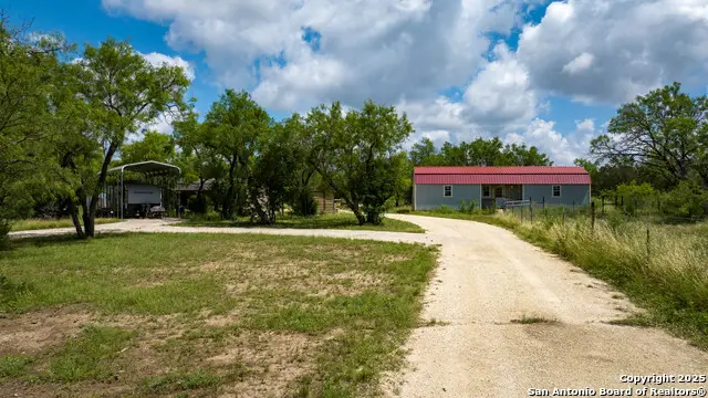 1231 B & R Road, Vanderpool, TX 78885 - Image #3