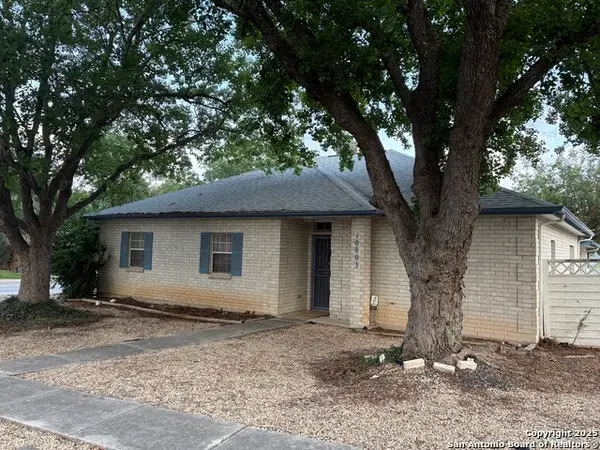 10803 Royal Bluff, San Antonio, TX 78239