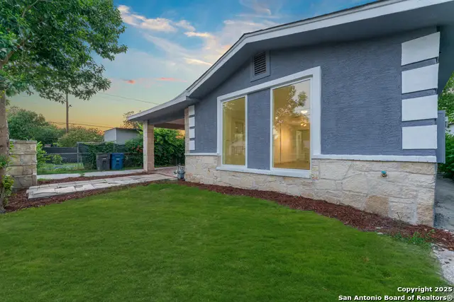 1917 San Carlos, San Antonio, TX 78207 - #2