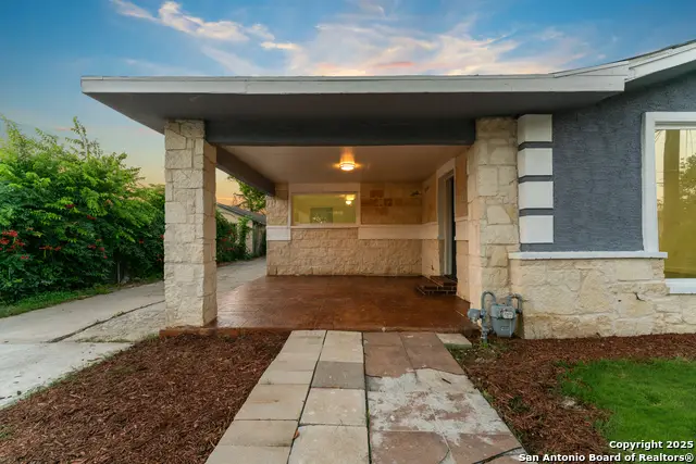 1917 San Carlos, San Antonio, TX 78207 - #3