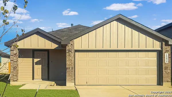 15434 Lemon Pepper Creek, Von Ormy, TX 78073