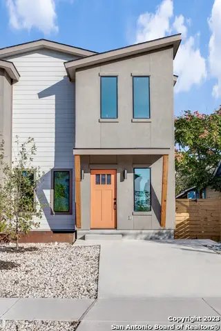 510 S Olive St #101, San Antonio, TX 78203