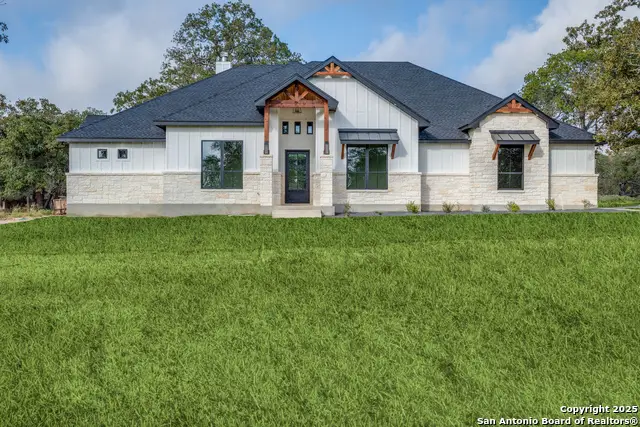 113 Pioneer Trail, Adkins, TX 78101 - Image #1