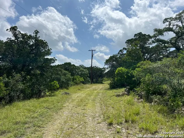 19031 Bandera Rd, Helotes, TX 78023 - Image #3